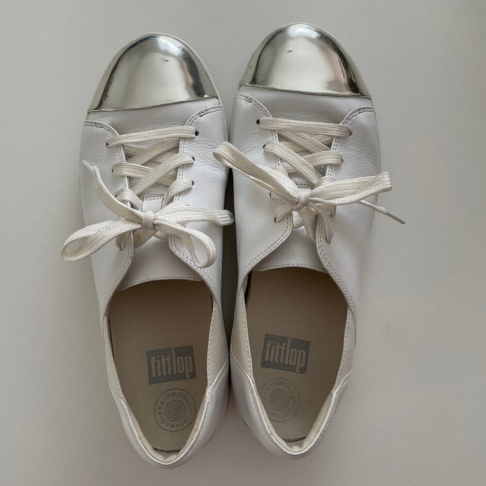 FifFlop White Leather Sneakers with Silver Metallic Toe Cap-Size 10 Women's